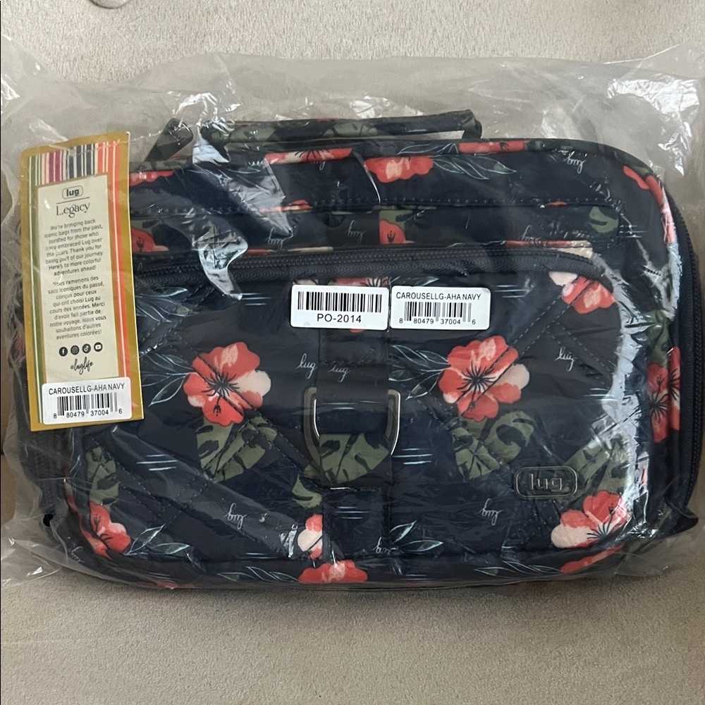 NWT Lug Legacy Collection Carousel Crossbody Bag in Aloha Navy 🌺